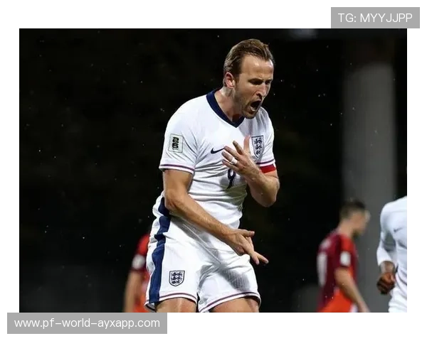 凯恩禁区背身做球助攻,让比赛更加顺畅