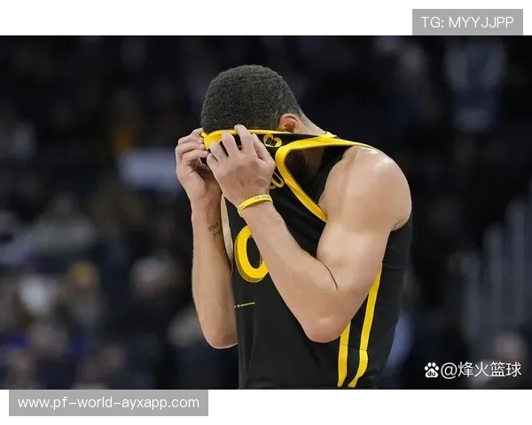 勇士半场战术调整使下半场更具统治力 勇士半场战术调整使下半场更具统治力